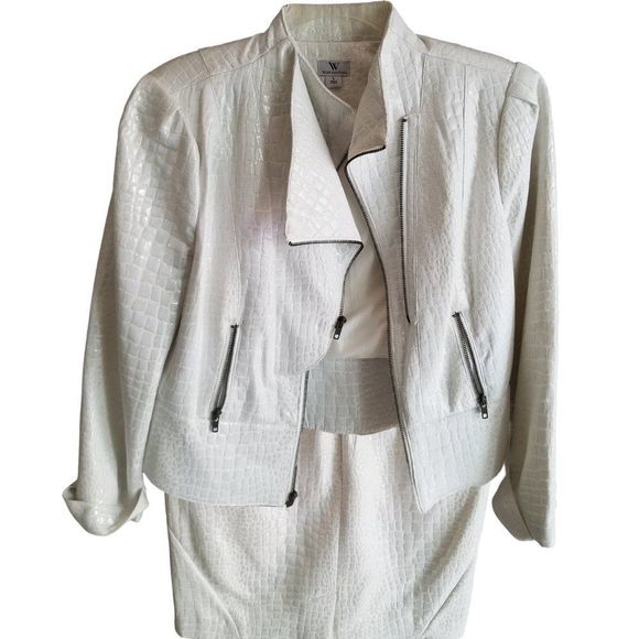 Textured Skirt Suit - Picture 1 of 6